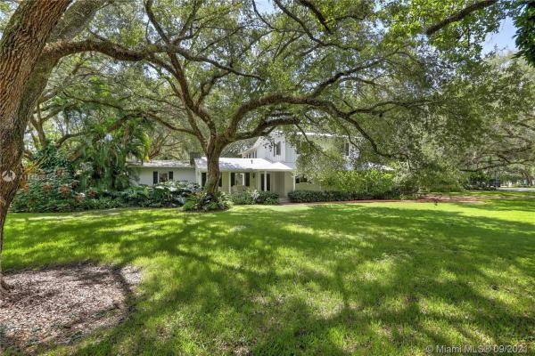 North Pinecrest, 6150 SW 92nd St, Pinecrest, Florida 33156, image 2