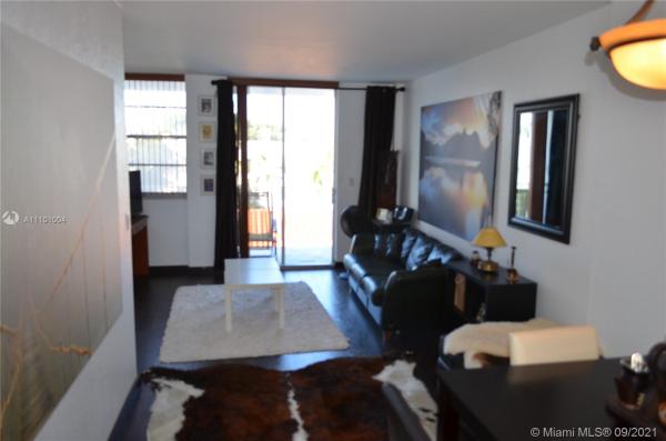 Clearview Towers, 2829 Indian Creek Dr #405, Miami Beach, Florida 33140, image 1