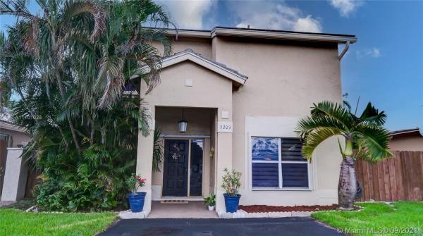 Monterrey, 5203 NW 187th St, Miami Gardens, Florida 33055, image 2