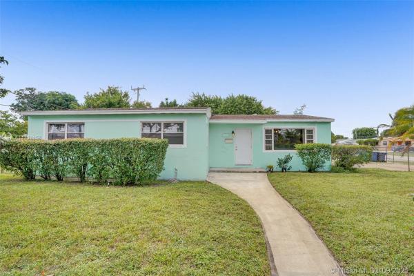 Stoneybrook Estates, 2530 NW 183rd St, Miami Gardens, Florida 33056, image 1