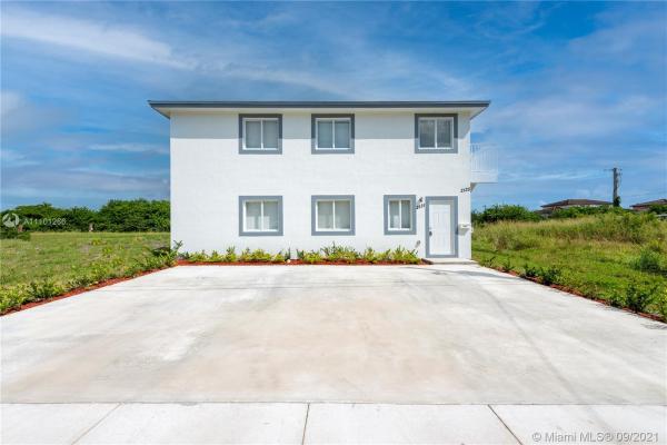 Para Villa Heights, 2121 NW 72nd St, Gladeview, Florida 33147, image 2