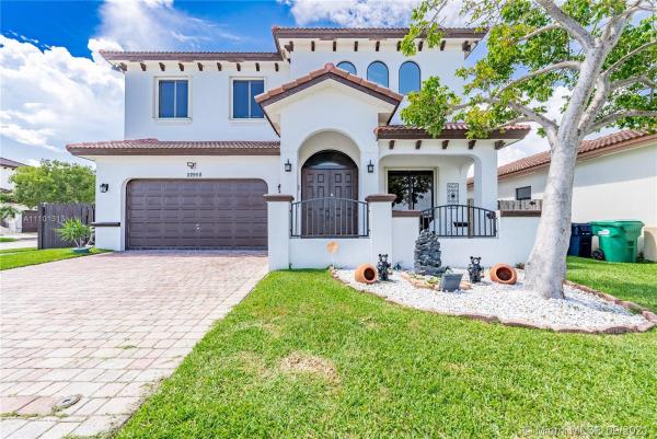 Enclave At Black Point Marina, 22958 SW 104th Ave, Cutler Bay, Florida 33190, image 2
