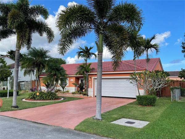 Three Lakes, 17813 SW 137th Pl, Richmond West, Florida 33177, image 2