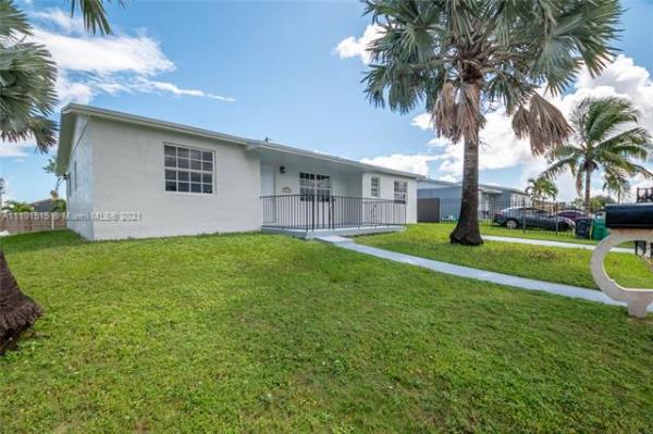 Goulds No HOA, 22201 SW 113th Ct, Goulds, Florida 33170, image 2