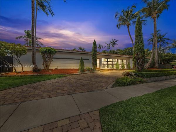 Keystone Island, 2250 Keystone Blvd, North Miami, Florida 33181, image 2