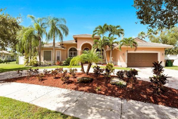 The Enclave, 6195 SW 160th Ter, Davie, Florida 33331, image 2