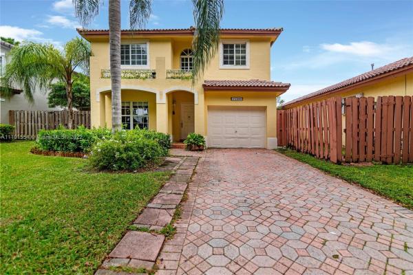 14300 SW 122nd Ct, Three Lakes, Florida 33186, image 2