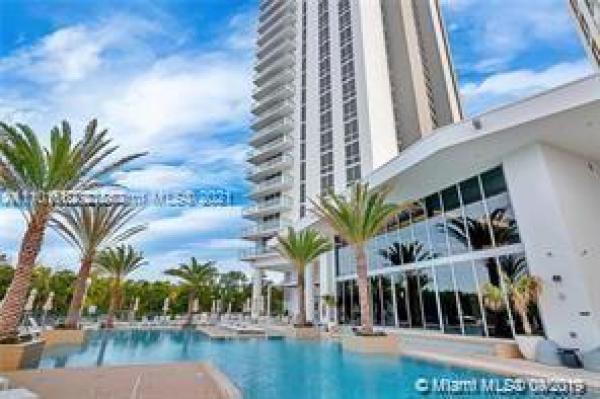 16385 Biscayne Blvd #2119, North Miami Beach, Florida 33160, image 2