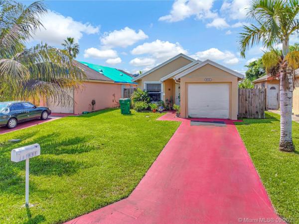 Villas Of Palm Bay, 831 SW 10th St, Florida City, Florida 33034, image 2