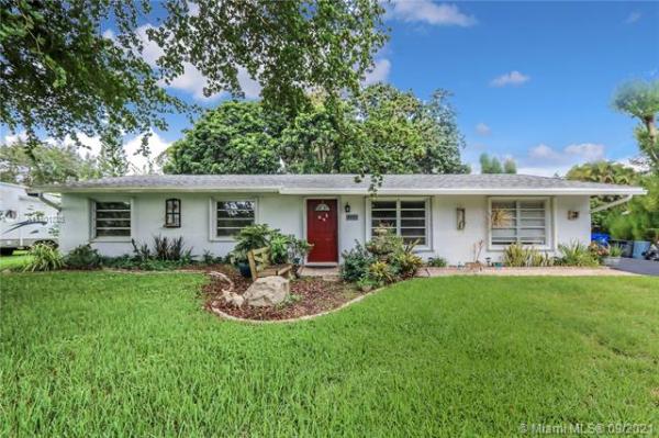 Alamo Country Estates, 4931 SW 188th Ave, Southwest Ranches, Florida 33332, image 2