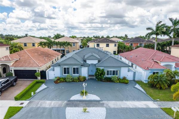 16560 SW 57th Ln, Unincorporated Dade County, Florida 33193, image 2