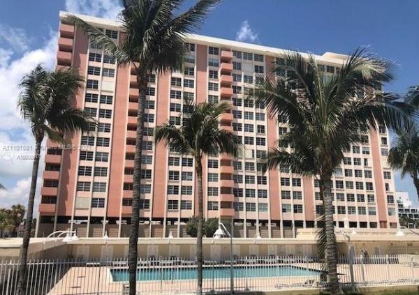 Triton Tower, 2899 Collins Ave #19, Miami Beach, Florida 33140, image 1