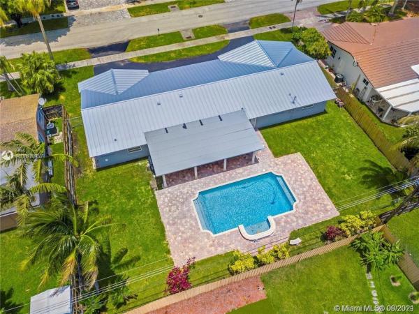 Kendall Point, 8620 SW 85th Ave, Kendall, Florida 33143, image 1