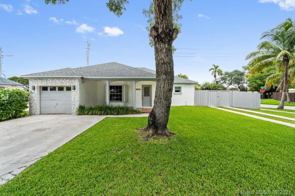 Fantasy One, 13773 SW 180th Ter, Richmond West, Florida 33177, image 2