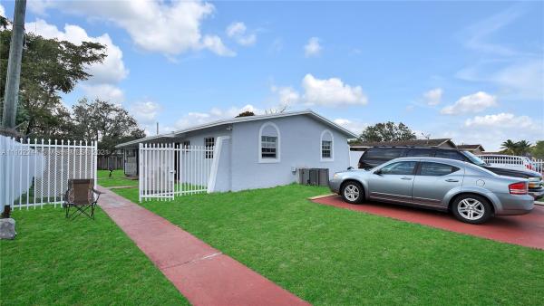 Lopez Gonzalez Plaza, 19110 NW 36th Ave, Miami Gardens, Florida 33056, image 1
