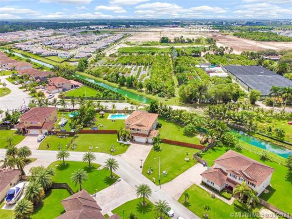 Estate Mansions, 12920 SW 223rd Ln, Goulds, Florida 33170, image 2