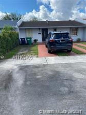 Royale Green, 12906 SW 46th Ln, Kendale Lakes, Florida 33175, image 2