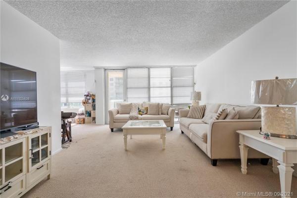 Winston Towers 400, 231 174th St #409, Sunny Isles Beach, Florida 33160, image 1