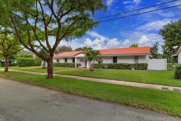 Snapper Creek Park, 9061 SW 85th St, Kendall, Florida 33173, image 2