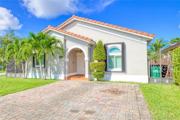 Oakland, 4488 SW 164th Path, Palmetto Estates, Florida 33185, image 2