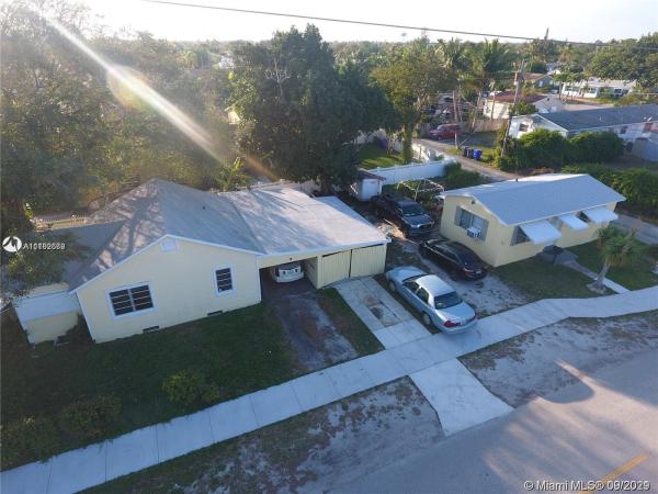 Hollywood Park, 2203 Mckinley St, Hollywood, Florida 33020, image 2