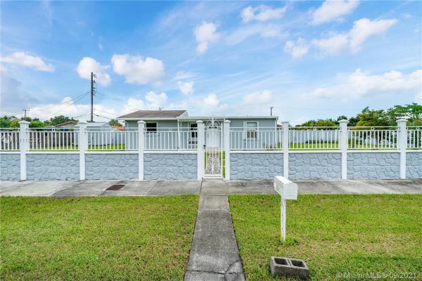 Tropical Estates, 10051 SW 42nd St, Olympia Heights, Florida 33165, image 2