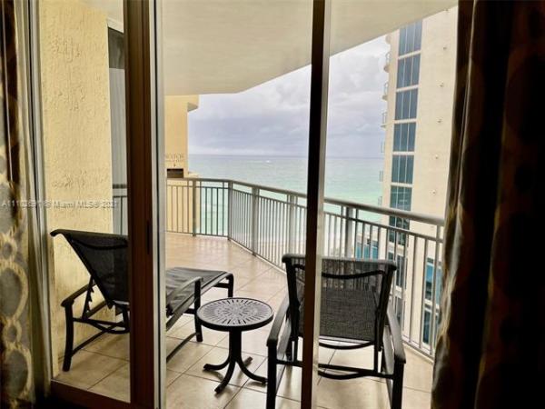 DoubleTree By Hilton Ocean Point Resort & Spa, 17375 Collins Ave #905, Sunny Isles Beach, Florida 33160, image 2