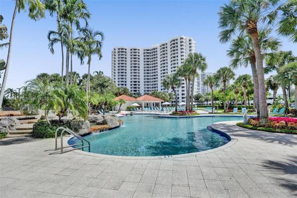 Parc Central Aventura East, 3300 NE 192nd St #707, Aventura, Florida 33180, image 2