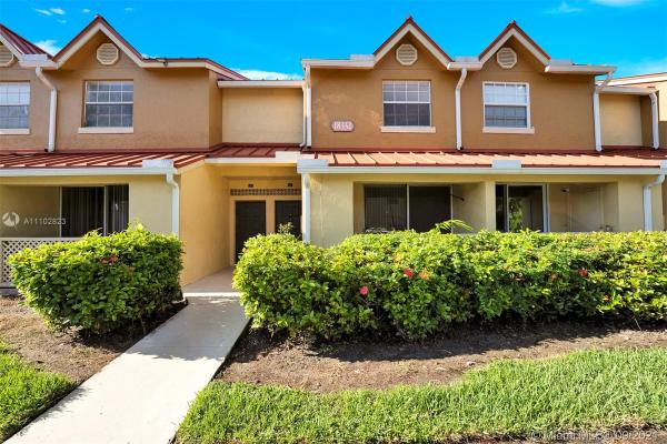 La Hacienda Country Club Of Miami, 18332 NW 68th Ave #C, Country Club, Florida 33015, image 2