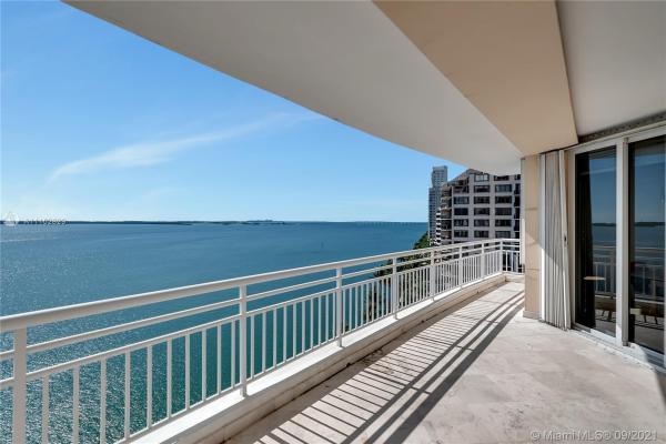 Two Tequesta Point, 808 Brickell Key Dr #904, Miami, Florida 33131, image 2