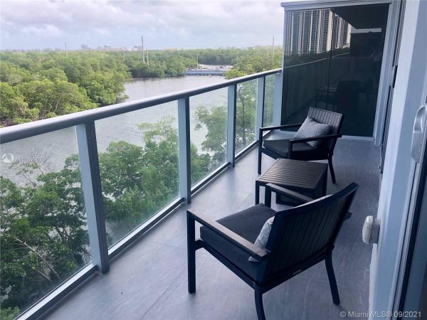 The Harbour South Tower, 16385 Biscayne Blvd #517, North Miami Beach, Florida 33160, image 2