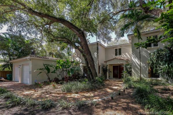 University Place, 7260 Erwin Rd, Coral Gables, Florida 33143, image 2