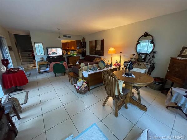 Arbor Courts, 14374 SW 97th Ter, The Hammocks, Florida 33186, image 2