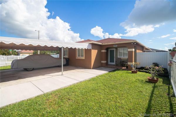 Salma Lake, 29407 SW 144th Ave, Leisure City, Florida 33033, image 2