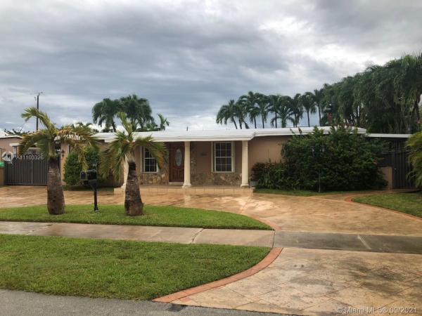 Westwood Lakes Residential, 10925 SW 52nd Dr, Westwood Lakes, Florida 33165, image 2