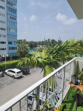 Island Pointe, 10350 W Bay Harbor Dr #3N, Bay Harbor Islands, Florida 33154, image 2