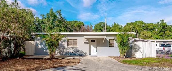 Trailer City, 2475 NE 137th St, North Miami Beach, Florida 33181, image 2