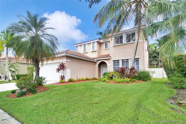 Carrington Lake, 562 Carrington Ln, Weston, Florida 33326, image 2
