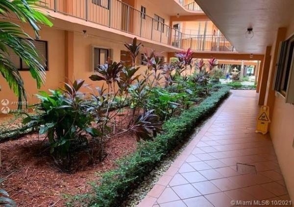 Horizons West, Kendale Lakes, Florida 33183, image 2