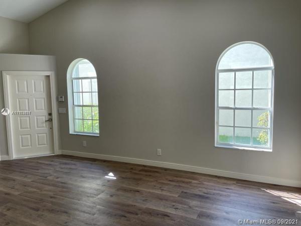 Floral Lakes, 15457 Lake Gardenia Pl, Delray Beach, Florida 33484, image 2