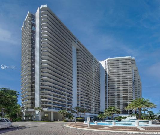 Hamptons West, 20281 E Country Club Dr #1109, Aventura, Florida 33180, image 2