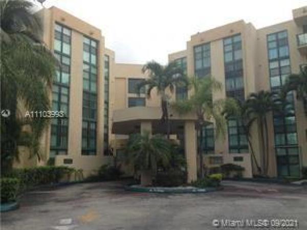 International Towers, 2055 SW 122nd Ave #315, Tamiami, Florida 33175, image 1
