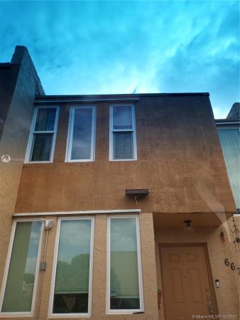The Twins, 6673 SW 140th Ave, Kendale Lakes, Florida 33183, image 2