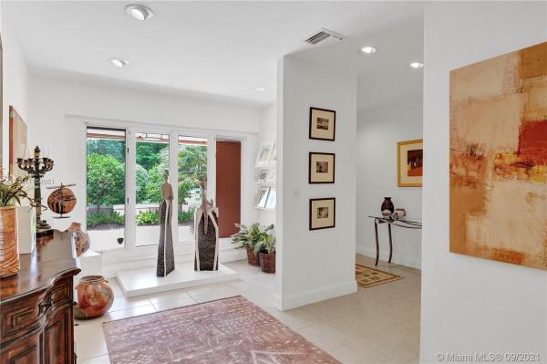 Riviera, 6603 Castaneda St, Coral Gables, Florida 33146, image 2
