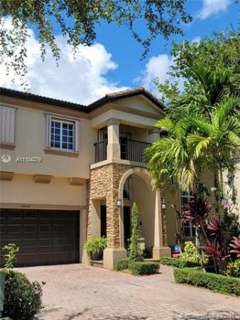 The Enclave At Isles Of Bayshore, 22668 SW 94th Path, Cutler Bay, Florida 33190, image 2