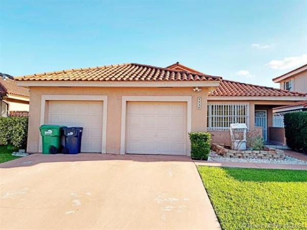 West Lakes Gardens, 8830 NW 150th St, Miami Lakes, Florida 33018, image 1