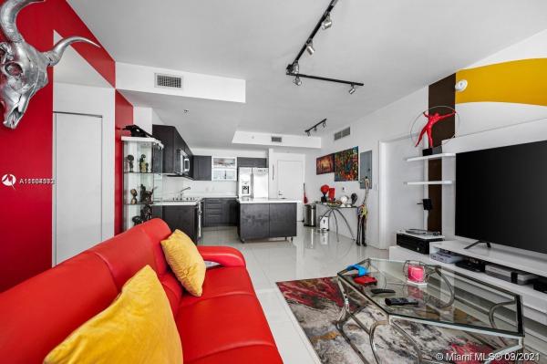 The Ivy At Riverfront, 90 SW 3rd St #2908, Miami, Florida 33130, image 2