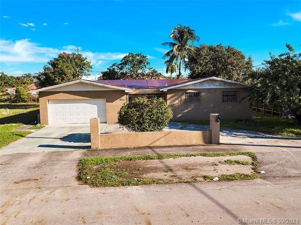 Liberty Gardens, 3221 NW 212th St, Miami Gardens, Florida 33056, image 2