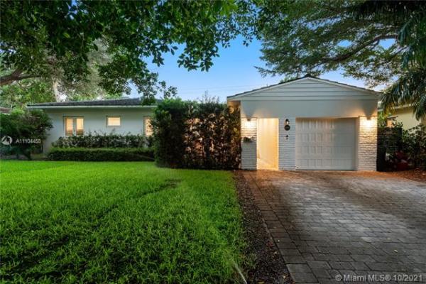Riviera Waterways, 1232 Manati Ave, Coral Gables, Florida 33146, image 2