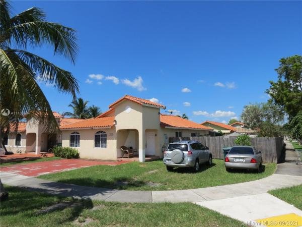 Villa Sevilla, 14903 SW 37th St, University Park, Florida 33185, image 2